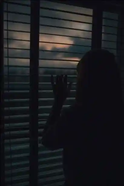 crying-alone-dp