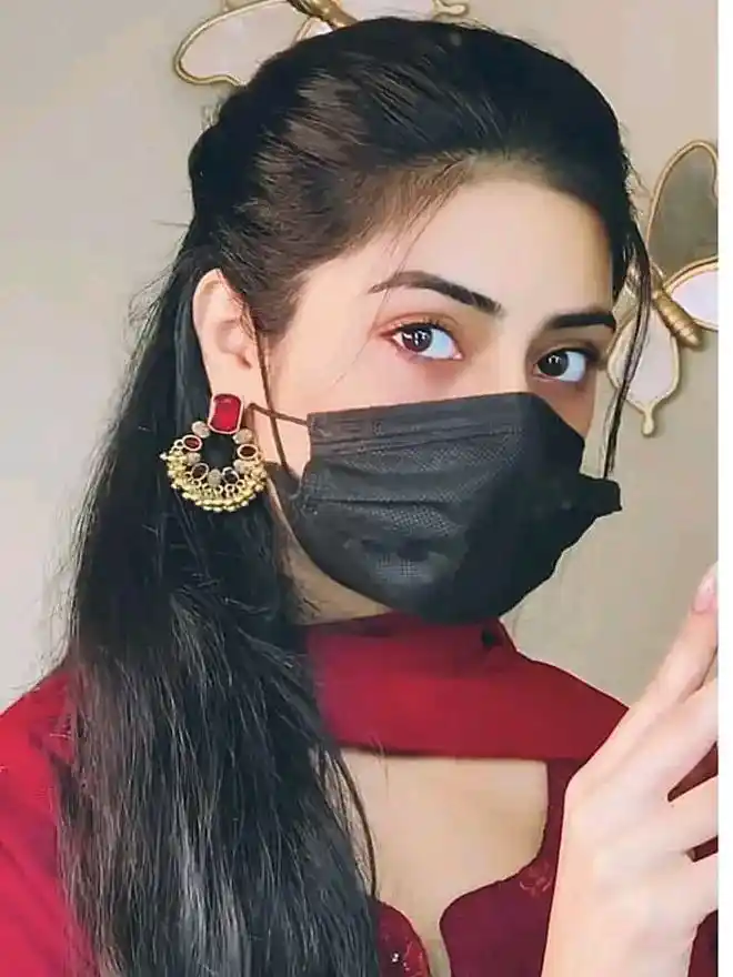 mask-girl-dp