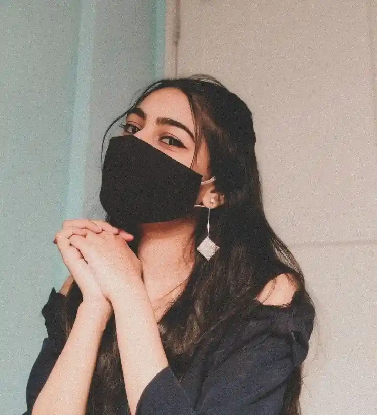 mask-girl-photo